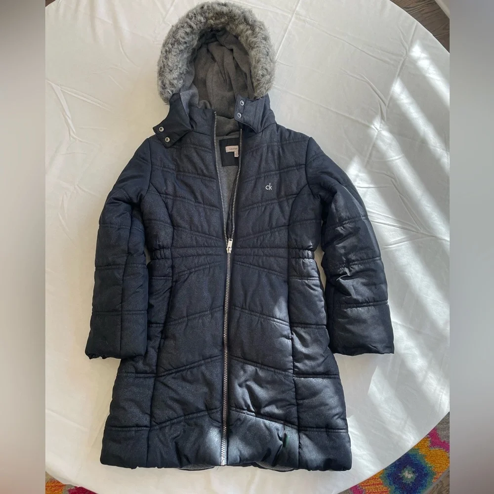 🍄Calvin Klein Everest puffer Jacket faux fur , M 8/10